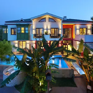 https://cesmekes-houses.aegeanhotels.net